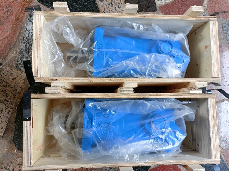 低速大扭矩BM3-400液压摆线马达 山东BM3摆线液压马达 BM3-315马达  低速大扭矩BM3-400液压摆线马达 山东BM3摆线液压马达 BM3-315马达  BMSY-475 BMSY-400 BMSY-315摆线液压马达 BMSY低速大扭矩摆线马达