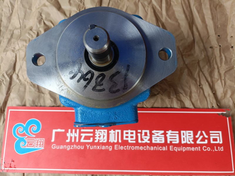 伊顿02-348839高压柱塞泵PVQ45AR01AB10G1800000200100CD0A液压泵 伊顿SM4-20(15)57-80/40-10-S182伺服阀SM4-40(40)151-80/40-10-H 伊顿PVH141QICRF13S10C25V31液压柱塞泵PVH98QICRF1S10V25V31油泵