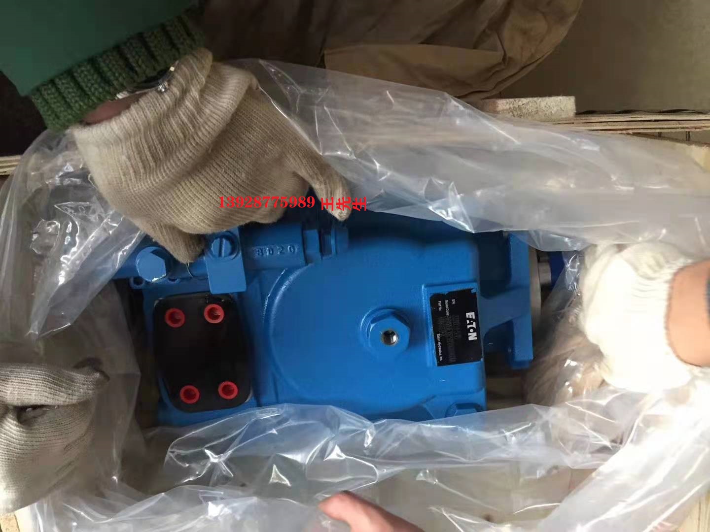 丹佛斯威格士柱塞泵PVM045ER06CS2A315000001AB PVM074 PVM098  丹佛斯威格士柱塞泵PVM045ER06CS2A315000001AB PVM074 PVM098  液压电磁阀经销565477 DG4V32AMUD660 859189 DG4V32AMUG660