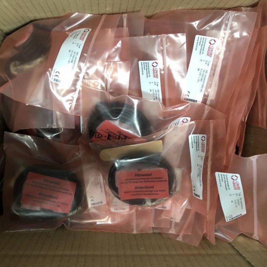 德国海德汉电机编码器型号ID 376866-37 HEIDENHAIN